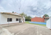 Chalet independiente con terreno en venta en la Pobla Tornesa ref: TR415686 foto