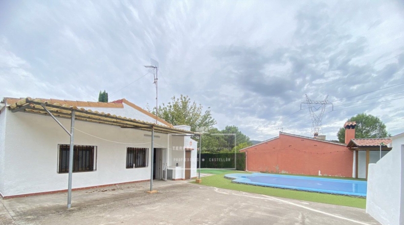 Castellon - la Pobla Tornesa - 910m2
