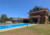 Chalet independiente con terreno en venta en la España, Somahoz, ref: TR415695 foto