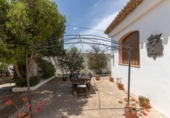 Chalet independiente con terreno en venta en la España, Motril, ref: TR364657 foto