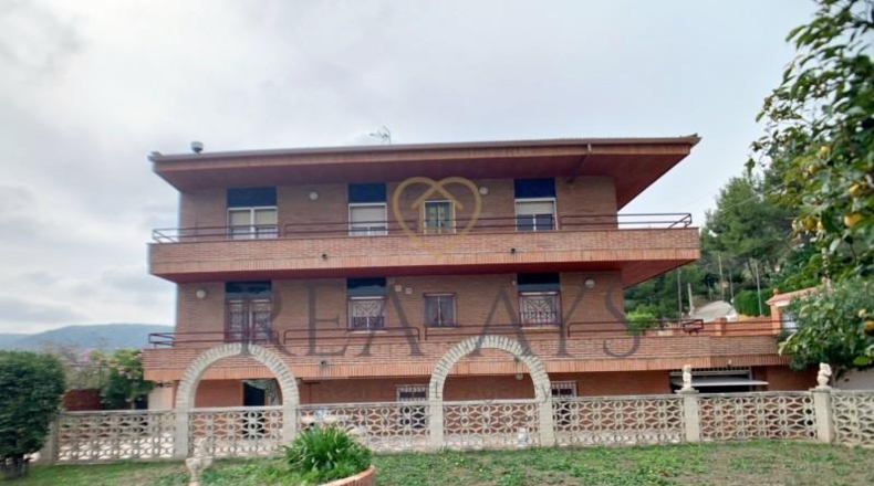 Barcelona - Vallirana - 1650m2
