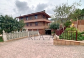 Chalet independiente con terreno en venta en la España, Vallirana, ref: TR144126 foto