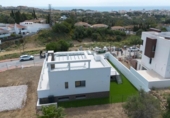 Chalet independiente con terreno en venta en la España, Las Lomas de Mijas, ref: TR384368 foto