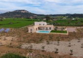 Country house with land for sale on España, Sineu, ref: TR401395 photo