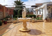 Chalet independiente con terreno en venta en la España, Malagón, ref: TR351848 foto