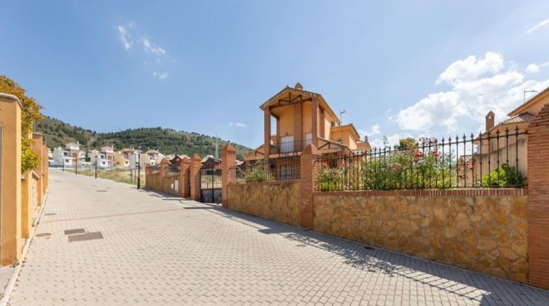 Гранада - Dílar - 760m2