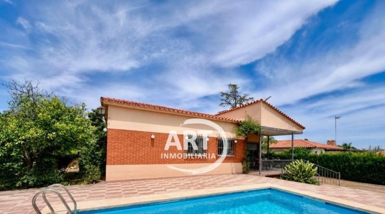 Valencia - La Eliana - 698m2