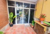 Chalet independiente con terreno en venta en la España, Castellbisbal, ref: TR414416 foto