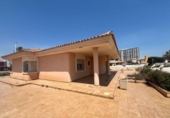 Chalet independiente con terreno en venta en la España, San Javier, ref: TR414436 foto