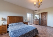 Chalet independiente con terreno en venta en la España, Almuñécar, ref: TR398891 foto