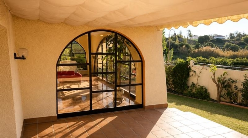 Málaga - Estepona - 2000m2