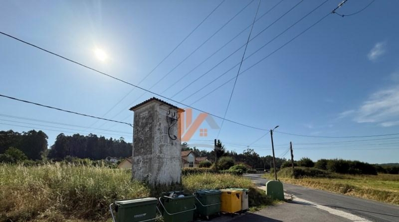 La Coruña - Chaves - 15516m2