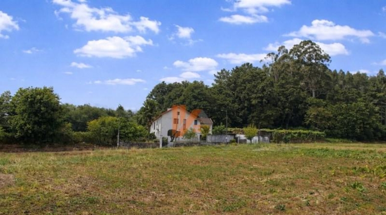 La Coruña - Chaves - 15516m2