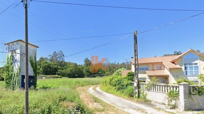La Coruña - Chaves - 15516m2