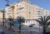 Casa de pueblo en venta en la España, Torrevieja, ref: TR400323 foto