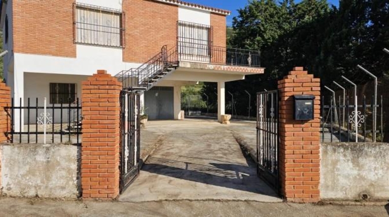 Valencia - Chera - 428m2