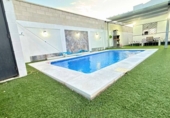 Chalet independiente con terreno en venta en la España, Dos Hermanas, ref: TR414536 foto