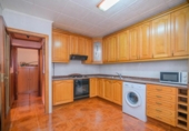 Chalet independiente con terreno en venta en la España, Sant Salvador de Guardiola, ref: TR414549 foto