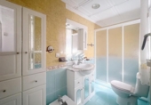 Chalet independiente con terreno en venta en la España, Lucena, ref: TR414552 foto