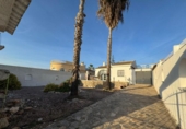 Chalet independiente con terreno en venta en la España, Torrevieja, ref: TR414588 foto