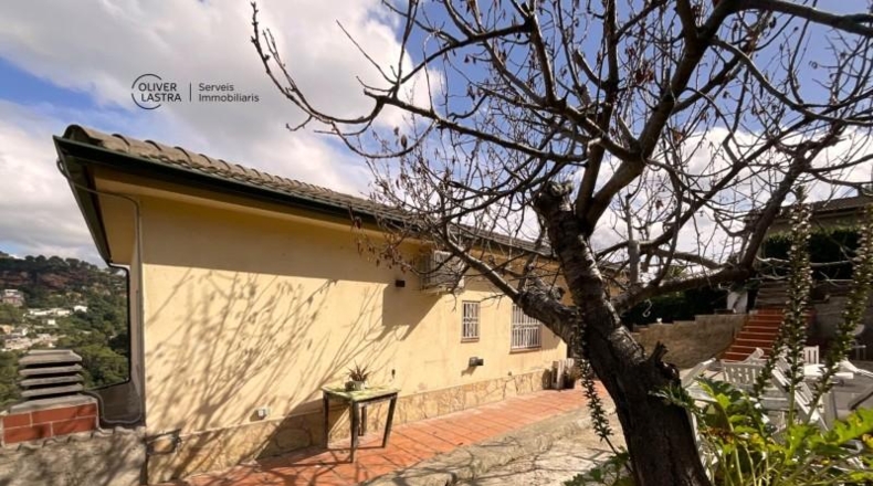 Барселона - Corbera de Llobregat - 540m2
