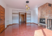Casa de pueblo en venta en la España, Sant Salvador de Guardiola, ref: TR414632 foto