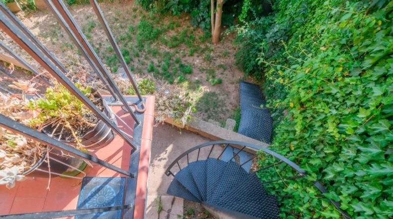Барселона - Sant Salvador de Guardiola - 374m2