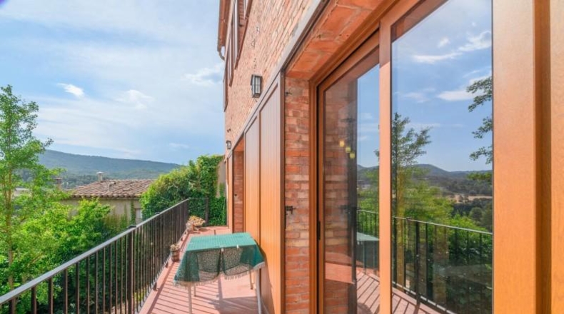 Барселона - Sant Salvador de Guardiola - 374m2