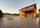 Chalet independiente con terreno en venta en la España, Bollullos de la Mitación, ref: TR414662 foto