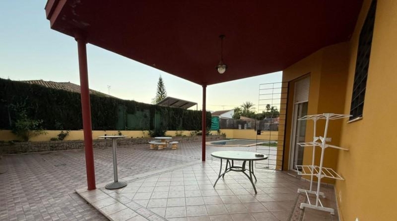 Seville - Bollullos de la Mitación - 323m2