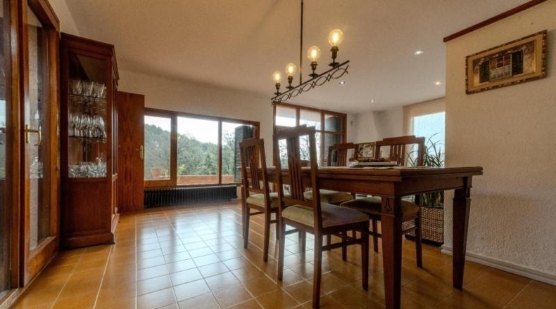 Барселона - Castellar del Vallès - 2158m2