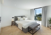 Chalet independiente con terreno en venta en la España, Benahavís, ref: TR308281 foto