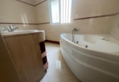Chalet adosado con terreno en venta en la España, Castilleja de Guzmán, ref: TR414448 foto