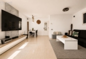 Chalet adosado con terreno en venta en Castellbisbal ref: TR414447 foto