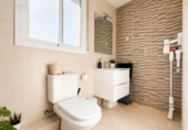 Chalet adosado con terreno en venta en Castellbisbal ref: TR414447 foto
