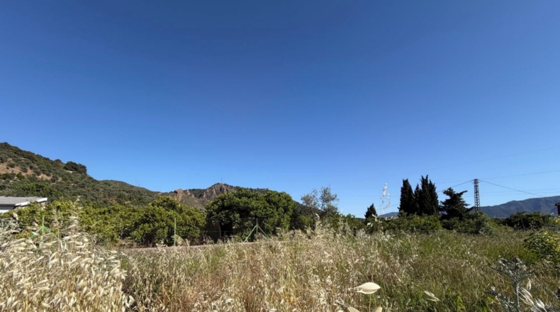 Granada - Béznar - 1200m2