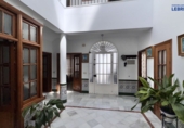 Дом с участком на продажу в городе Lebrija. Фото