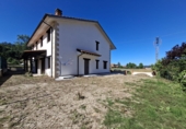 Chalet independiente con terreno en venta en la España, Cabezón de la Sal, ref: TR414690 foto