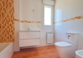 Chalet independiente con terreno en venta en la España, Cabezón de la Sal, ref: TR414690 foto