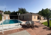 Chalet independiente con terreno en venta en Jaén ref: TR414699 foto