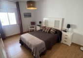 Chalet independiente con terreno en venta en Jaén ref: TR414699 foto