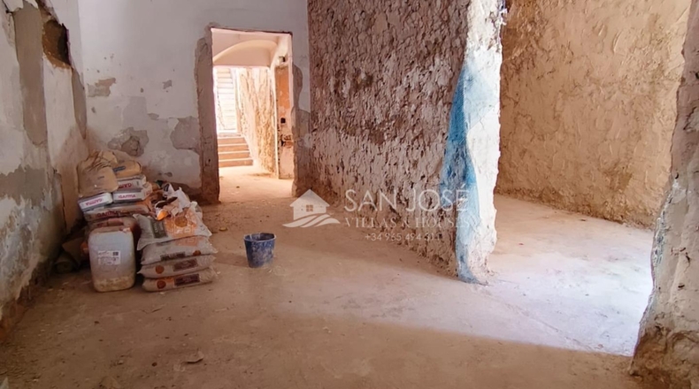 Alicante - Monforte del Cid - 327m2