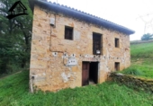 Chalet independiente con terreno en venta en la España, Villacarriedo, ref: TR414750 foto