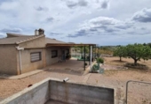 Chalet independiente con terreno en venta en la España, Casinos, ref: TR414779 foto