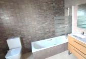 Casa de pueblo en venta en la España, Madrid, ref: TR414824 foto