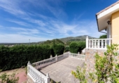 Chalet independiente con terreno en venta en la España, Estación de El Espinar, ref: TR414830 foto