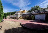 Chalet independiente con terreno en venta en la España, Estación de El Espinar, ref: TR414830 foto