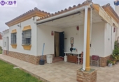 Chalet independiente con terreno en venta en la España, Chiclana de la Frontera, ref: TR414837 foto