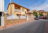 Chalet independiente con terreno en venta en la España, Ogíjares, ref: TR414842 foto