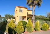 Chalet independiente con terreno en venta en la España, Dénia, ref: TR414874 foto
